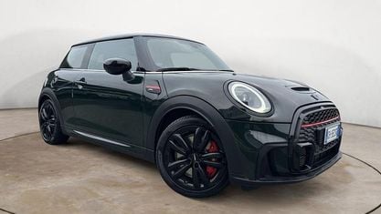 Käytetty Mini John Cooper Works 231 HP (169 kW) 2022 Vihreä Viistoperä