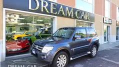 Grigio metallizzato Usata 2008 Mitsubishi Pajero Instyle SUV | 18.990 € (Buon prezzo)