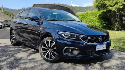 Usata Fiat Tipo Lounge 120 CV (88 kW) 2018 Blu Utilitaria