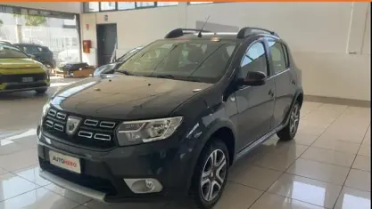 Usata Dacia Sandero Stepway 90 CV (66 kW) 2019 Nero Utilitaria