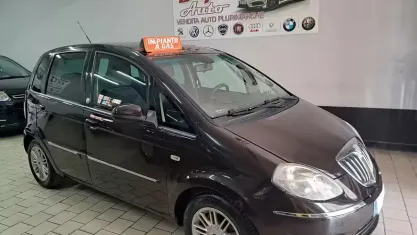 Usata Lancia Musa 77 CV (56 kW) 2010 Nero Monovolume