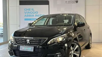 Usata Peugeot 308 Active 102 CV (75 kW) 2019 Berlina