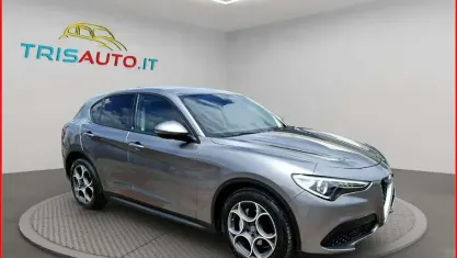 Usata Alfa Romeo Stelvio Business 160 CV (117 kW) 2019 Grigio SUV