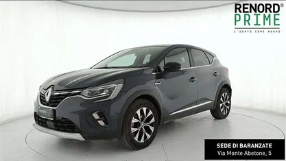 Begagnad Renault Captur Intens 101 HK (74 kW) 2023 Blå SUV