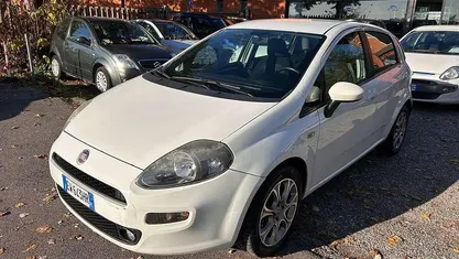 Usata Fiat Punto Street 84 CV (61 kW) 2014 Berlina