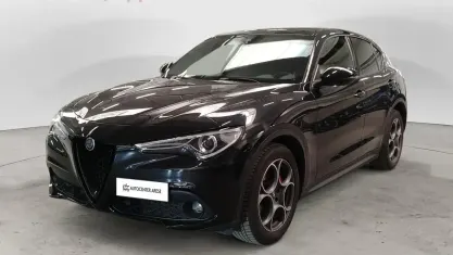 Usata Alfa Romeo Stelvio Sprint 160 CV (117 kW) 2022 Nero SUV