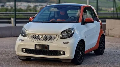 Bianco Usata 2015 Smart ForTwo Coupé Passion Due volumi | 8990 € (Buon prezzo)