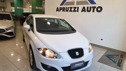 Usata Seat Leon Style 105 CV (77 kW) 2012 Bianco Berlina