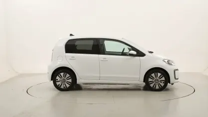Usata VW e-up! 61 kW (83 CV) 2021 Biancobianco Utilitaria