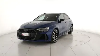 Usata Audi RS3 Sportback Comfort 400 CV (294 kW) 2025 Blu ascari metallizzato Utilitaria