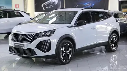 Begagnad Peugeot 2008 Allure 131 HK (96 kW) 2025 Vit SUV