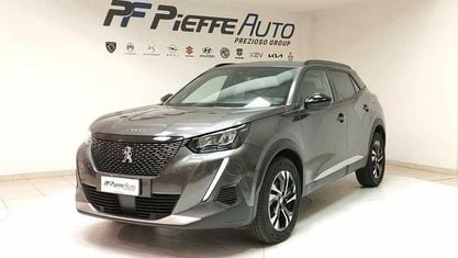 Gebraucht Peugeot 2008 Allure 131 PS (96 kW) 2021 Grau SUV