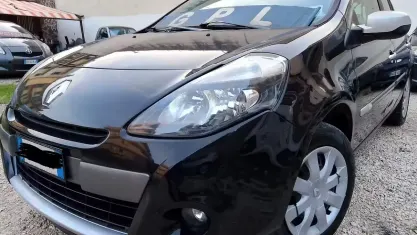 Usata Renault Clio II 75 CV (55 kW) 2011 Nero Berlina