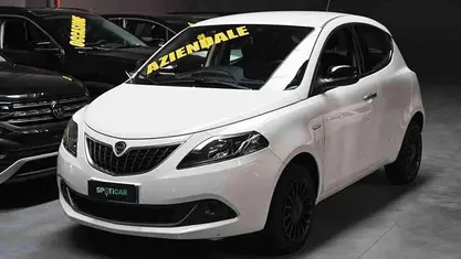 Bianco Usata 2022 Lancia Ypsilon Silver Due volumi | 9900 € (Ottimo prezzo)
