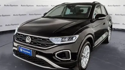 Usata VW T-Roc Life 150 CV (110 kW) 2025 Nero SUV