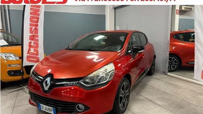 Usata Renault Clio IV 75 CV (55 kW) 2013 Rosso Berlina