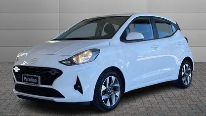 Begagnad Hyundai i10 63 HK (46 kW) 2024 Vit Halvkombi