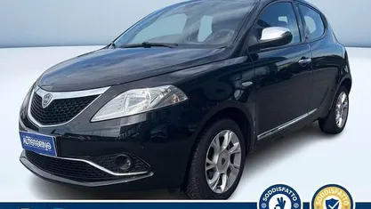 Nero metallizzato Usata 2019 Lancia Ypsilon Platinum Due volumi | 9900 € (Buon prezzo)