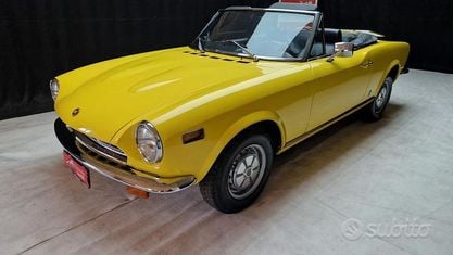 Usata Fiat 124 Spider S 90 CV (66 kW) 1970 Giallo Cabrio