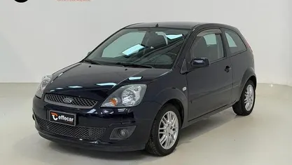 Usata Ford Fiesta 75 CV (55 kW) 2007 Nero Utilitaria