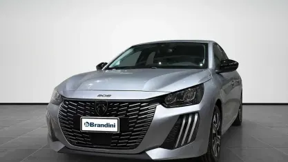 Usata Peugeot 208 Allure 101 CV (74 kW) 2025 Grigio artense Utilitaria
