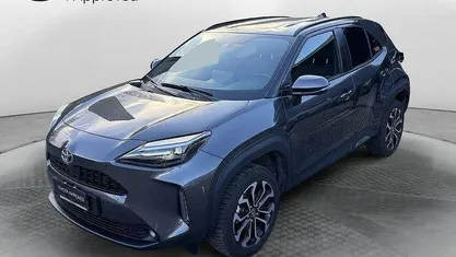 Begagnad Toyota Yaris Cross Trend 116 HK (85 kW) 2023 Grå SUV