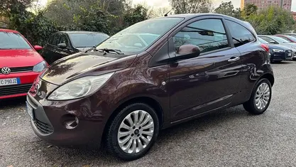 Usata 2025 Ford Ka Titanium Tre volumi | 3750 €
