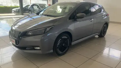Usata Nissan Leaf Acenta 110 kW (150 CV) 2023 Grigio Utilitaria