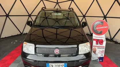 Usata Fiat Panda Easy 69 CV (50 kW) 2012 Nero Utilitaria
