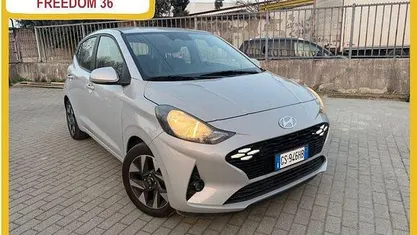 Usata Hyundai i10 67 CV (49 kW) 2024 Grigio Utilitaria