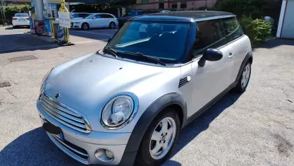 Usata Mini Cooper D Chili 109 CV (80 kW) 2008 Grigio Utilitaria