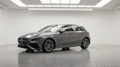 Grigio scuro Usata 2023 Mercedes A200 AMG line Tre volumi | 34.890 € (Buon prezzo)