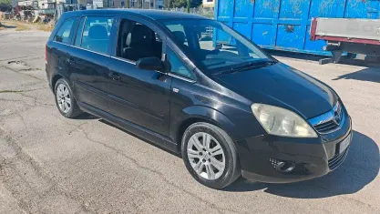Usata Opel Zafira Cosmo 150 CV (110 kW) 2010 Nero Monovolume