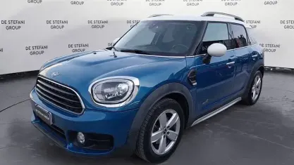 Begagnad Mini Cooper D Countryman Business 150 HK (110 kW) 2020 Gul SUV