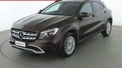 Usado Mercedes GLA200 Business 136 CV (100 kW) 2017 SUV