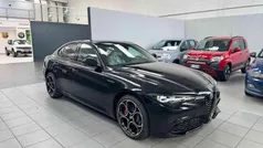 Nero Nuova 2024 Alfa Romeo Giulia Veloce Tre volumi | 49.900 € (Buon prezzo)