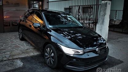 Occasion VW Golf VIII Move 150 ch (110 kW) 2023 Noir Berline