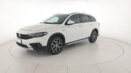 Usata Fiat Tipo Cross 131 CV (96 kW) 2023 Bianco Station wagon