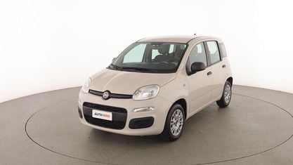 Usado Fiat Panda Easy 70 HP (51 kW) 2016 Bege Citadino