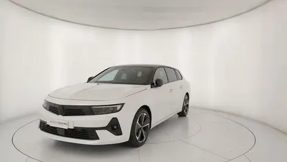 Bianco Nuova 2025 Opel Astra Station wagon | 28.300 € (Buon prezzo)