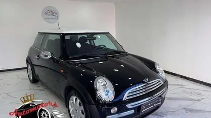 Usata Mini ONE 90 CV (66 kW) 2004 Utilitaria