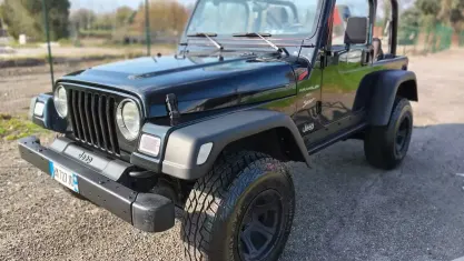 Usata Jeep Wrangler Sport 177 CV (130 kW) 2000 SUV