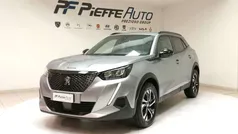 Grigio artense Usata 2023 Peugeot 2008 Allure SUV | 19.700 € (Buon prezzo)