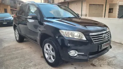 Usata Toyota RAV4 150 CV (110 kW) 2011 Nero SUV