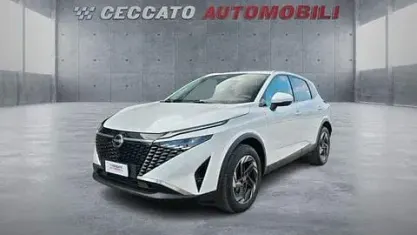 Usata Nissan Qashqai N-Connecta 140 CV (102 kW) 2024 Bianco SUV