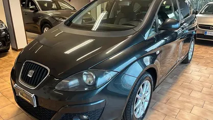 Usata Seat Altea XL 105 CV (77 kW) 2011 Grigio Monovolume