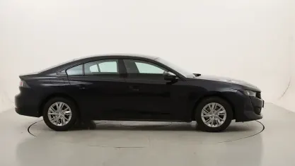 Usata Peugeot 508 Active 131 CV (96 kW) 2022 Neronero Berlina