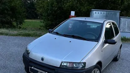 Usata Fiat Punto 60 CV (44 kW) 2005 Grigio Utilitaria