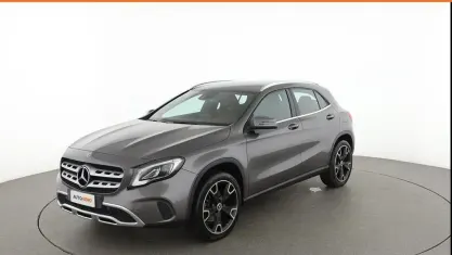 Usata Mercedes GLA220 185 CV (136 kW) 2018 Grigio SUV