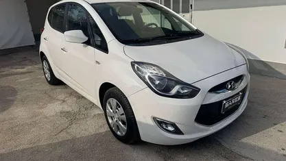 Bianco Usata 2014 Hyundai ix20 Comfort Due volumi | 6700 € (Buon prezzo)